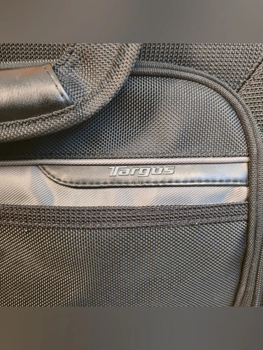 Targus Zip-Through Mobile Elite Laptop Case Black,  Top load 15.4